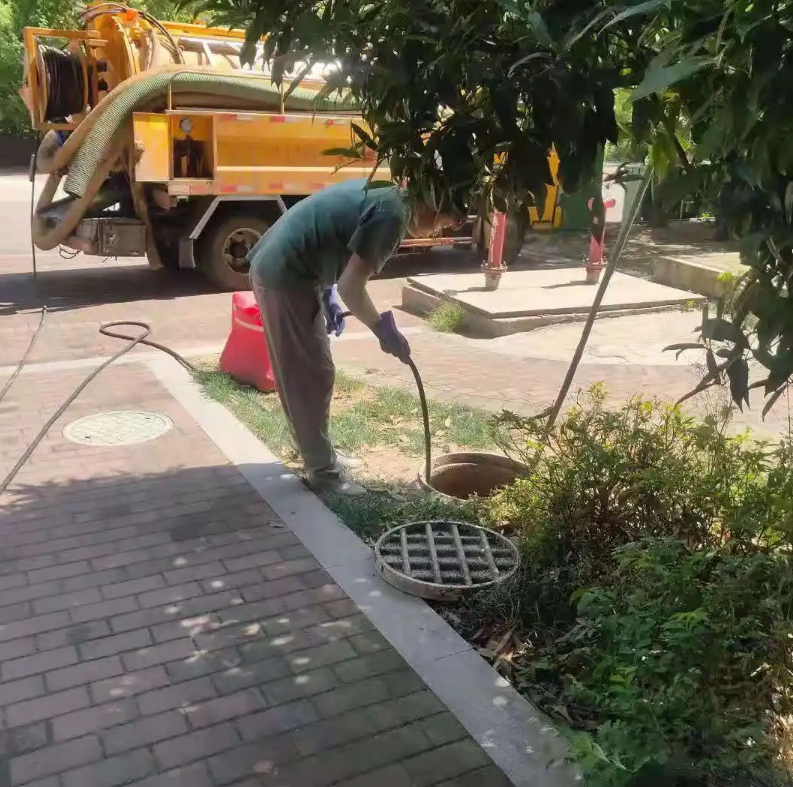 富平市政排污管道清淤疏通——专业团队，让您全程省心！