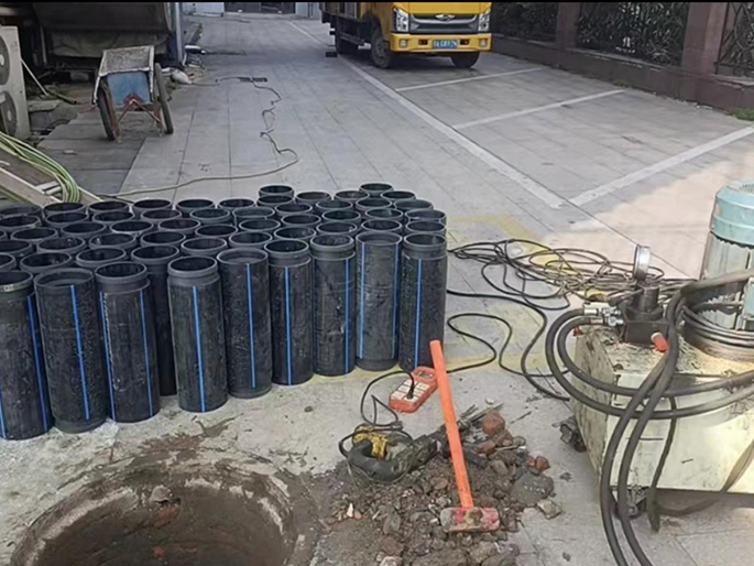 富平PE置换管厂家 DN315置换管 非开挖管短管置换